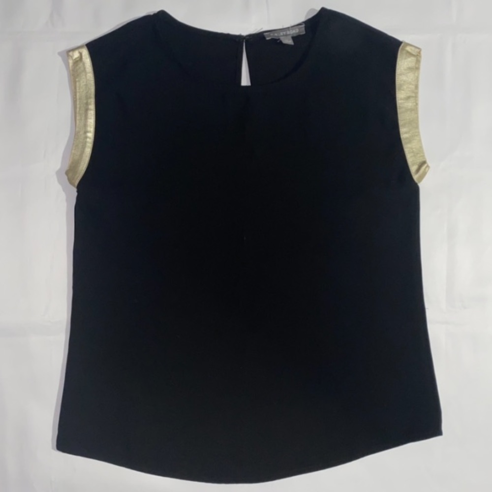 Tinley Road Sleeveless Blouse